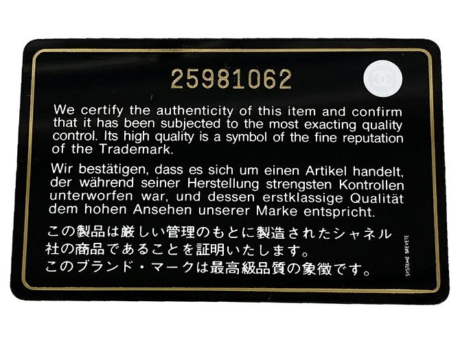 Chanel Tri-fold Portemonnaie aus schwarzem Lammleder - Ansicht 9