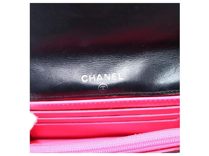Tarjetero con solapa Chanel Cambon de piel de cordero acolchada Negro - vista 6