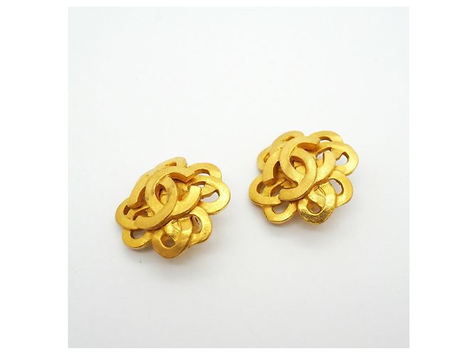 Brincos de pressão Chanel Gold Dourado - vista 2