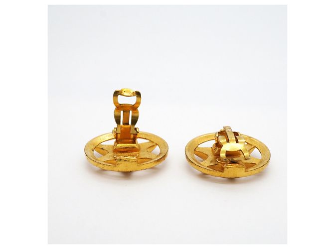 Pendientes de clip Chanel chapados en oro Dorado - vista 3