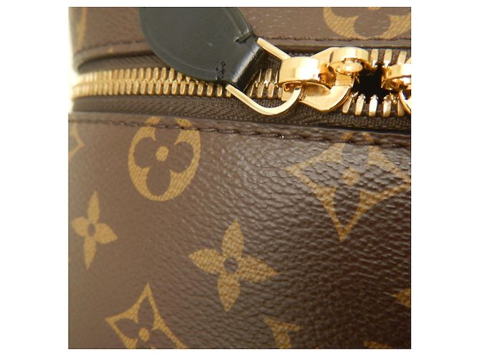 Borsa Louis Vuitton Monogram Reverse Vanity PM Marrone Monogramma - vista 13