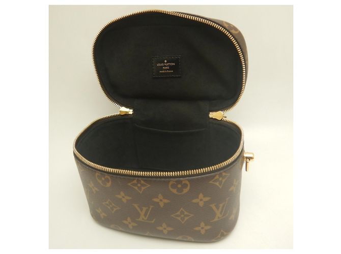 Borsa Louis Vuitton Monogram Reverse Vanity PM Marrone Monogramma - vista 15