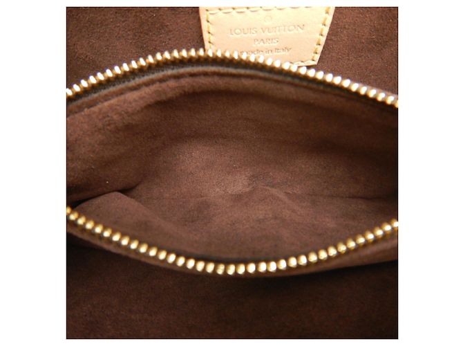 Bolsa Louis Vuitton Monogram Pochette Métis EW Marrom Monograma - vista 13
