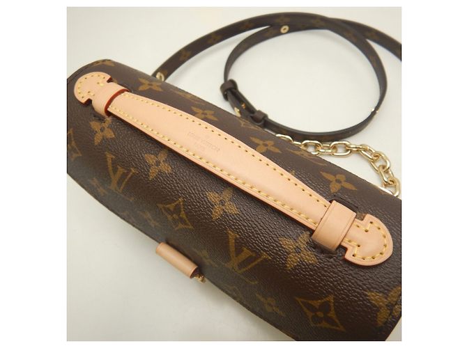 Bolsa Louis Vuitton Monogram Pochette Métis EW Marrom Monograma - vista 8