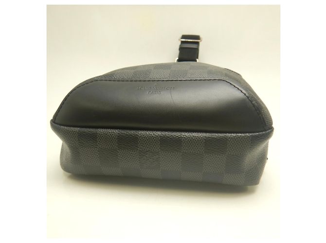 Bolso bandolera Louis Vuitton Damier Graphite Avenue Negro Damier ebene - vista 6