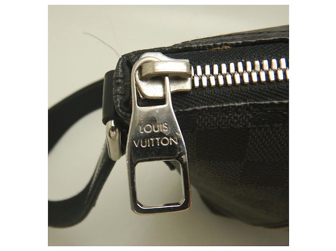 Louis Vuitton Damier Graphite Mick PM Schultertasche Schwarz Damier ebene - Ansicht 13