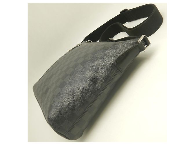 Louis Vuitton Damier Graphite Mick PM Schultertasche Schwarz Damier ebene - Ansicht 4
