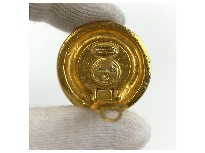 CHANEL Vintage Coco Mark vergoldete Kunstperlen-Ohrringe Golden - Ansicht 4