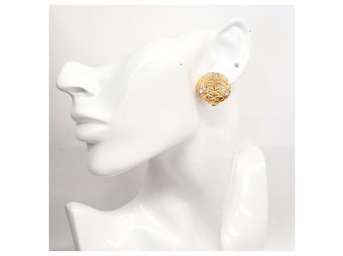 Brincos de círculo Chanel Matelassé Dourado - vista 5