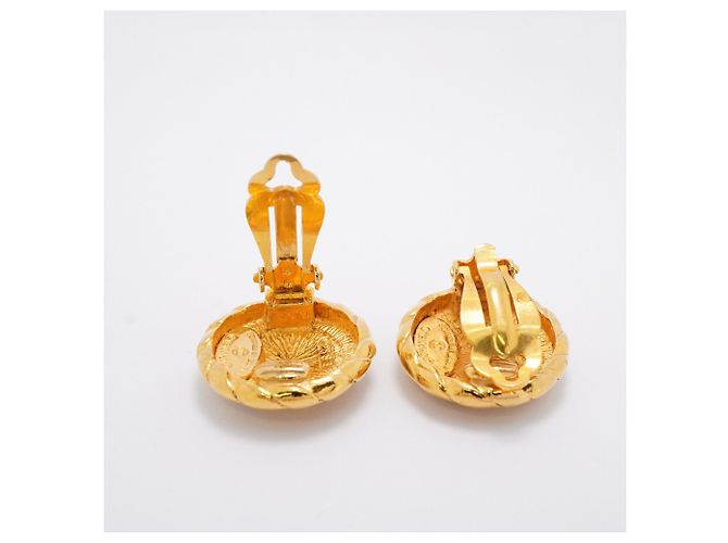 Pendientes de clip Chanel chapados en oro Dorado - vista 3