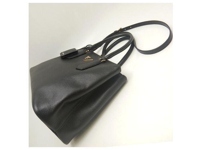Sac à main Prada Galleria 1BA232 Noir - vue 4