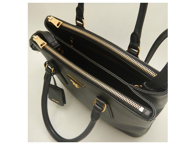 Sac à main Prada Galleria 1BA232 Noir - vue 5