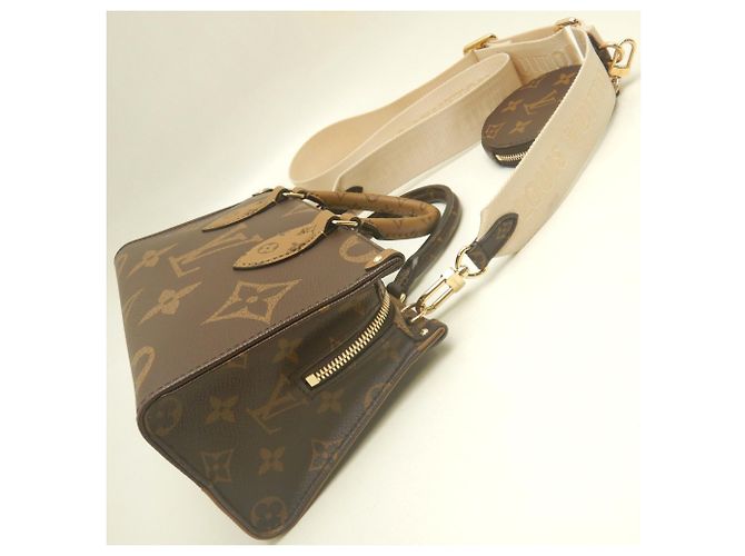 Louis Vuitton Monogram Giant Reverse OnTheGo EW Handtasche Braun - Ansicht 4