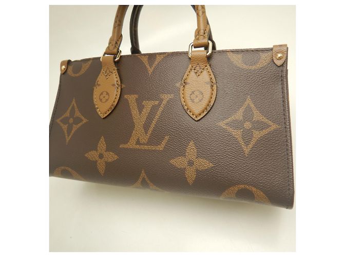 Louis Vuitton Monogram Giant Reverse OnTheGo EW Handtasche Braun - Ansicht 6