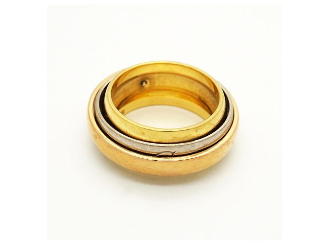 Anillo Cartier Trinity Must Essence Band - vista 3