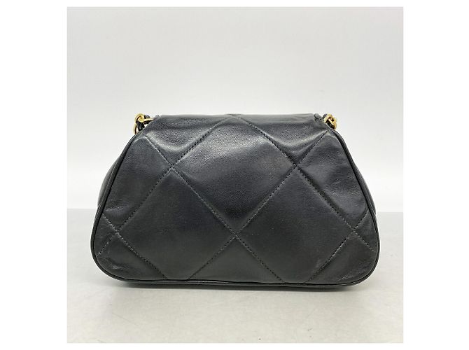 Chanel Schultertasche aus schwarzem Lammleder - Ansicht 11