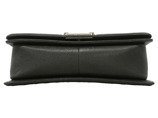 Bolso de hombro Chanel Boy Chain en negro - vista 3