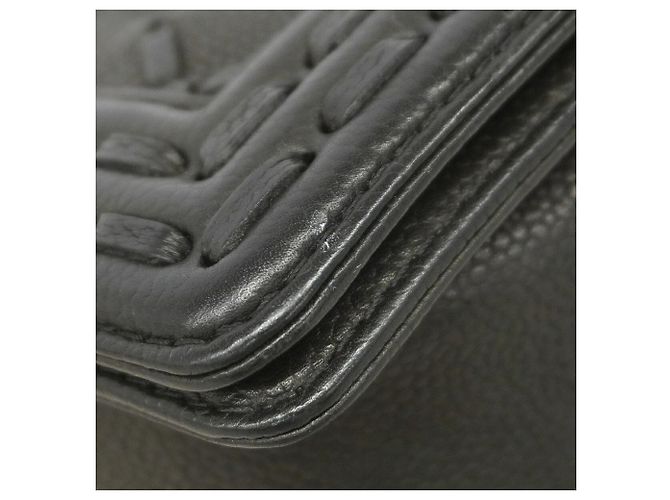 Bolso de hombro Chanel Boy Chain en negro - vista 6