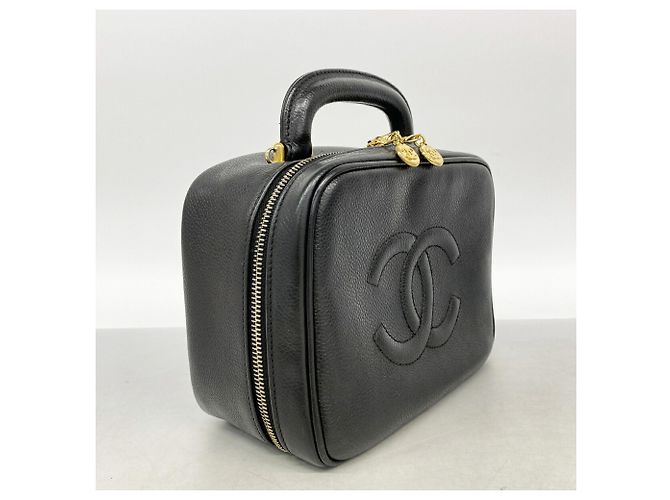 Bolsa Chanel em couro de bezerro granulado preto - vista 2