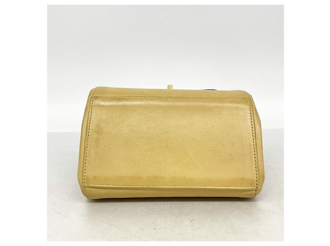 Bolsa Chanel 2.55 Matelassé em Bege - vista 3