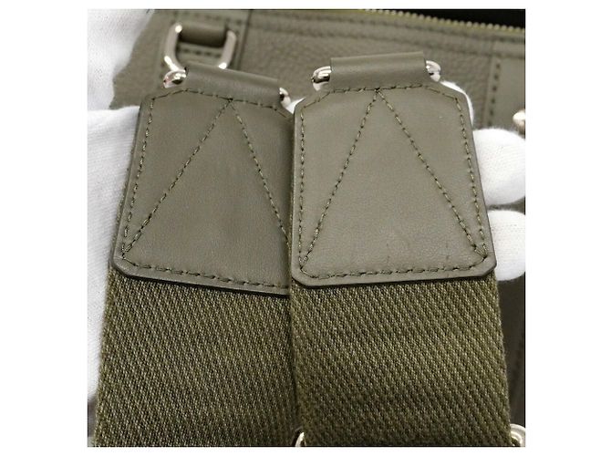Sac à épaule Louis Vuitton LV Aerogram City Keepall Kaki - vue 10