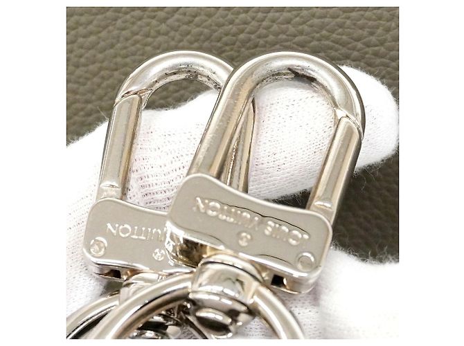 Sac à épaule Louis Vuitton LV Aerogram City Keepall Kaki - vue 12