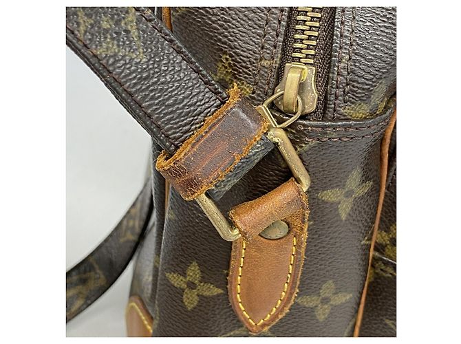 Bolsa de Ombro Louis Vuitton Monogram Nile Marrom - vista 12