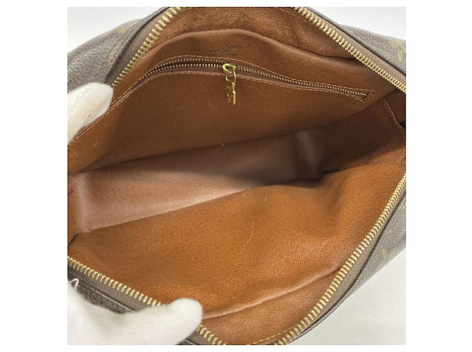 Bolsa de Ombro Louis Vuitton Monogram Nile Marrom - vista 4