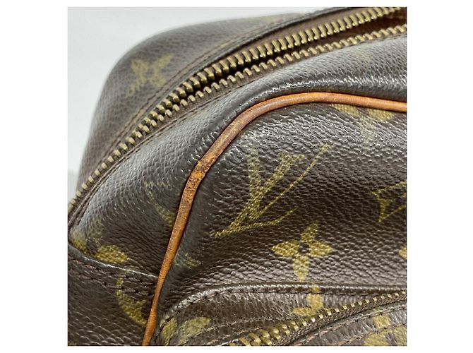 Bolsa de Ombro Louis Vuitton Monogram Nile Marrom - vista 8