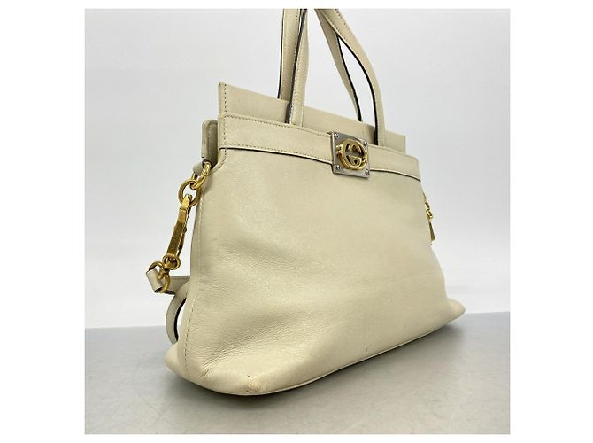 Gucci Interlocking G Handbag Cream - view 2