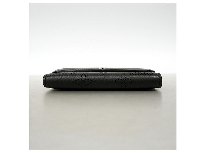 Louis Vuitton Mahina Portefeuille Victorine Tri-fold Wallet Nero - vista 3