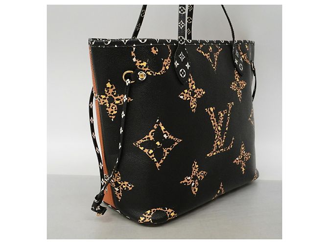 Saco Tote Louis Vuitton Monogram Jungle Neverfull MM Preto - vista 2