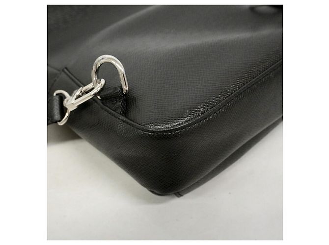 Borsa a tracolla Louis Vuitton Taiga Avenue Nero - vista 6