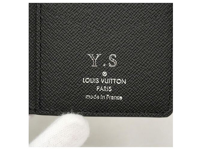 Louis Vuitton Taiga Organizer de Poche Business Card Holder Nero - vista 4