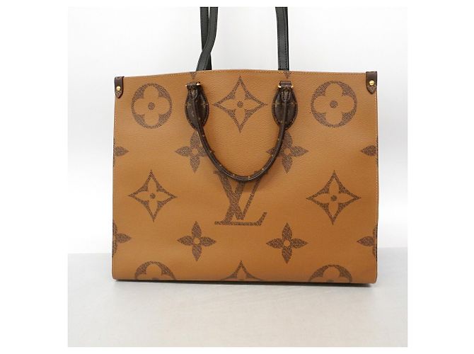 Saco Tote Louis Vuitton Monogram Giant Reverse OnTheGo GM Marrom - vista 10