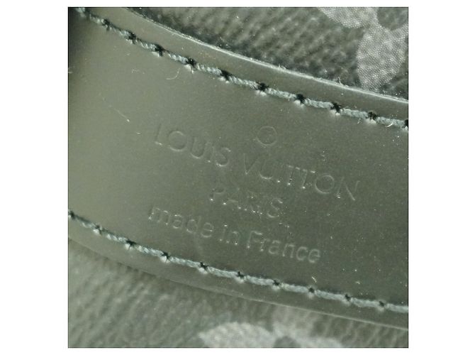 Louis Vuitton Monogram Eclipse Keepall Bandoulière 45 Negro - vista 5