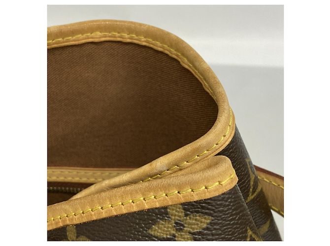 Saco Tote Horizontal Louis Vuitton Monogram Batignolles Marrom - vista 7