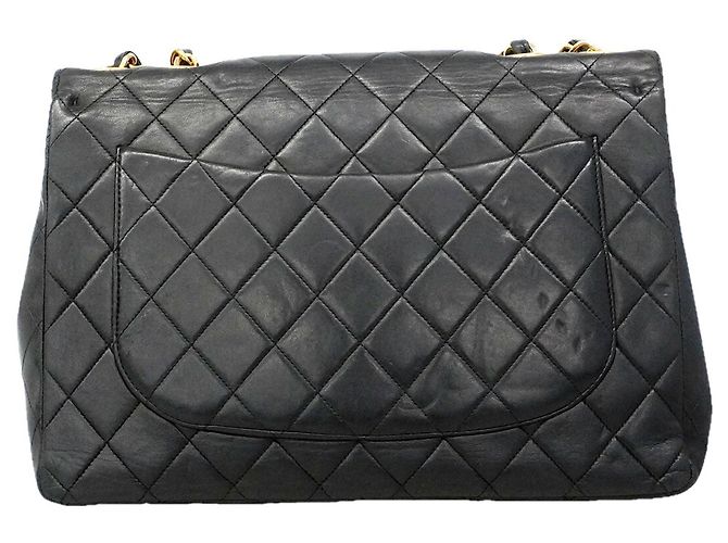 Sac à épaule Chanel en agneau noir - vue 14
