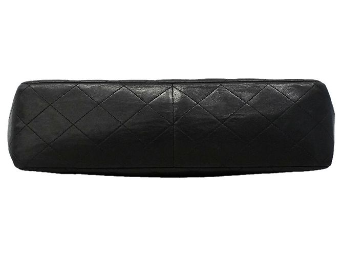 Sac à épaule Chanel en agneau noir - vue 3