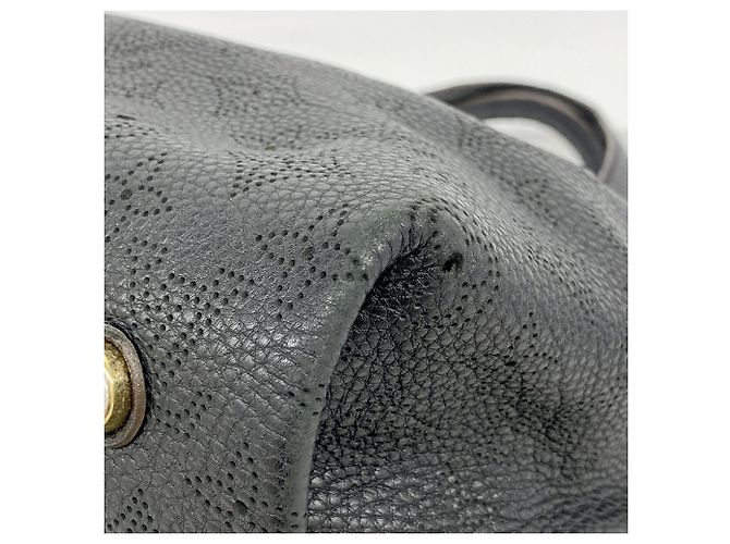 Bolsa Louis Vuitton Mahina Seals PM Preto - vista 8