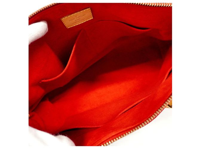 Bolsa Louis Vuitton Monogram Pallas Marrom Fuschia - vista 4
