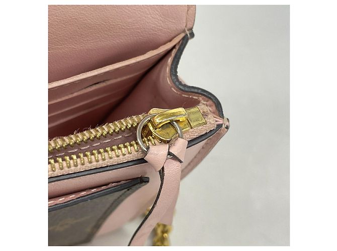 Louis Vuitton Monogram Portefeuille Flore Chain Wallet Marrom Rosa - vista 9