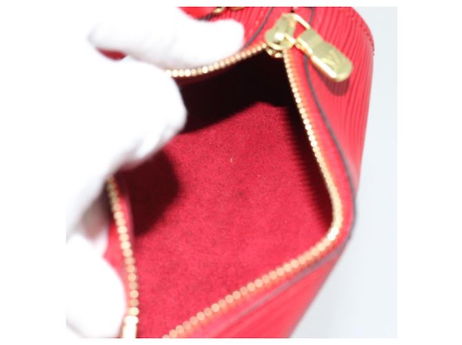 Louis Vuitton Soufflot Pochette Epi Leather Roja - vista 5