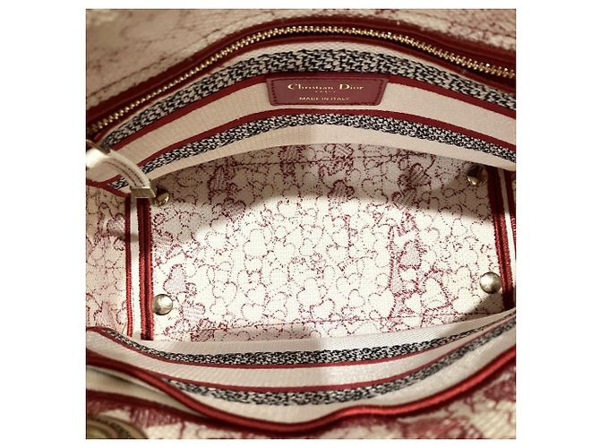Bolso Christian Dior Lady Delight Medium Roja - vista 6