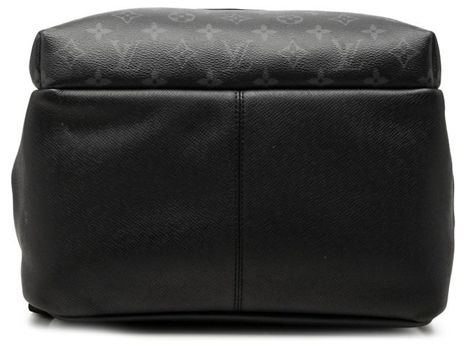 Louis Vuitton Monogram Eclipse Taiga Discovery Backpack Black - view 3