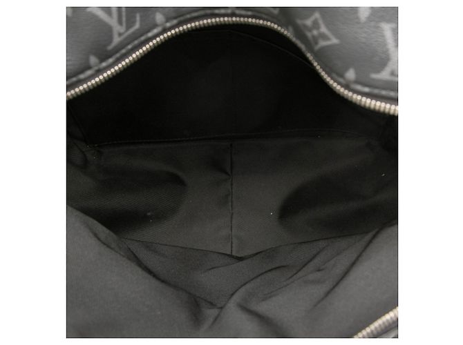 Louis Vuitton Monogram Eclipse Taiga Discovery Backpack Black - view 4
