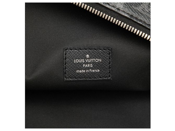 Louis Vuitton Monogram Eclipse Taiga Discovery Backpack Black - view 5