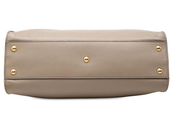 Fendi Peekaboo Medium Handbag Beige - view 3