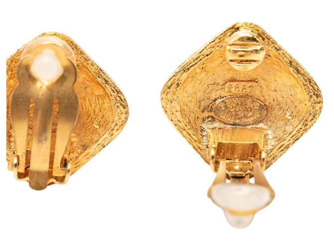 Brincos de pressão Chanel Coco Mark banhados a ouro Dourado - vista 3