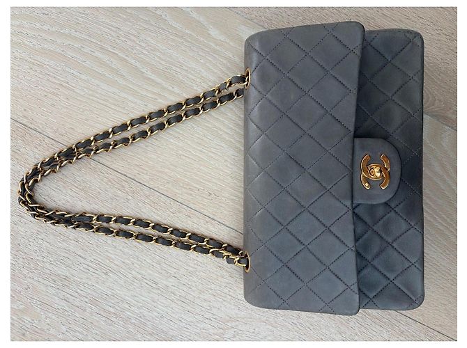 Chanel Classic Double Flap Tasche aus grauem Leder - Ansicht 16